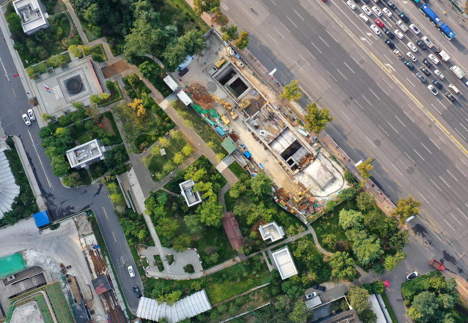 项目强省会｜航拍济南地铁4号线工地：车站大多数封顶，盾构施工进入后期