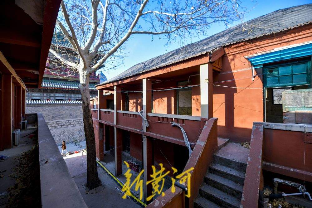 济南上新街百年历史小学搬迁,民国时期红砖楼原址保留