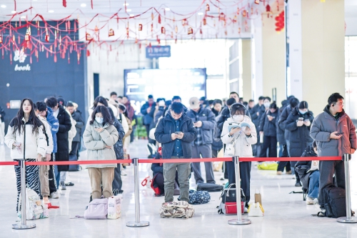 图书馆自习室“一座难求”，泉城市民早上提前两小时排队