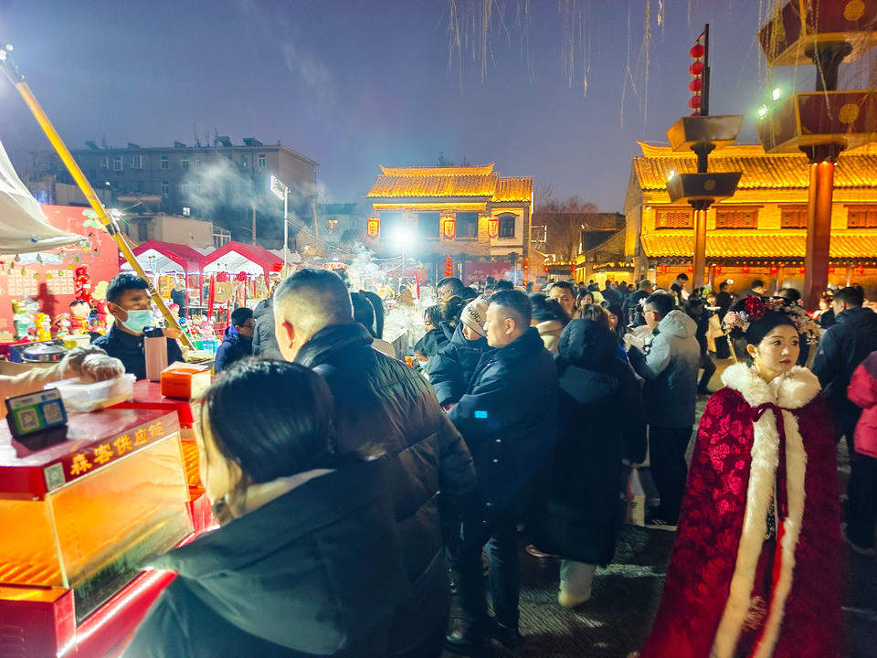 正月里的济南曲水亭街到百花洲,一路泉水、美食、古建筑美极了