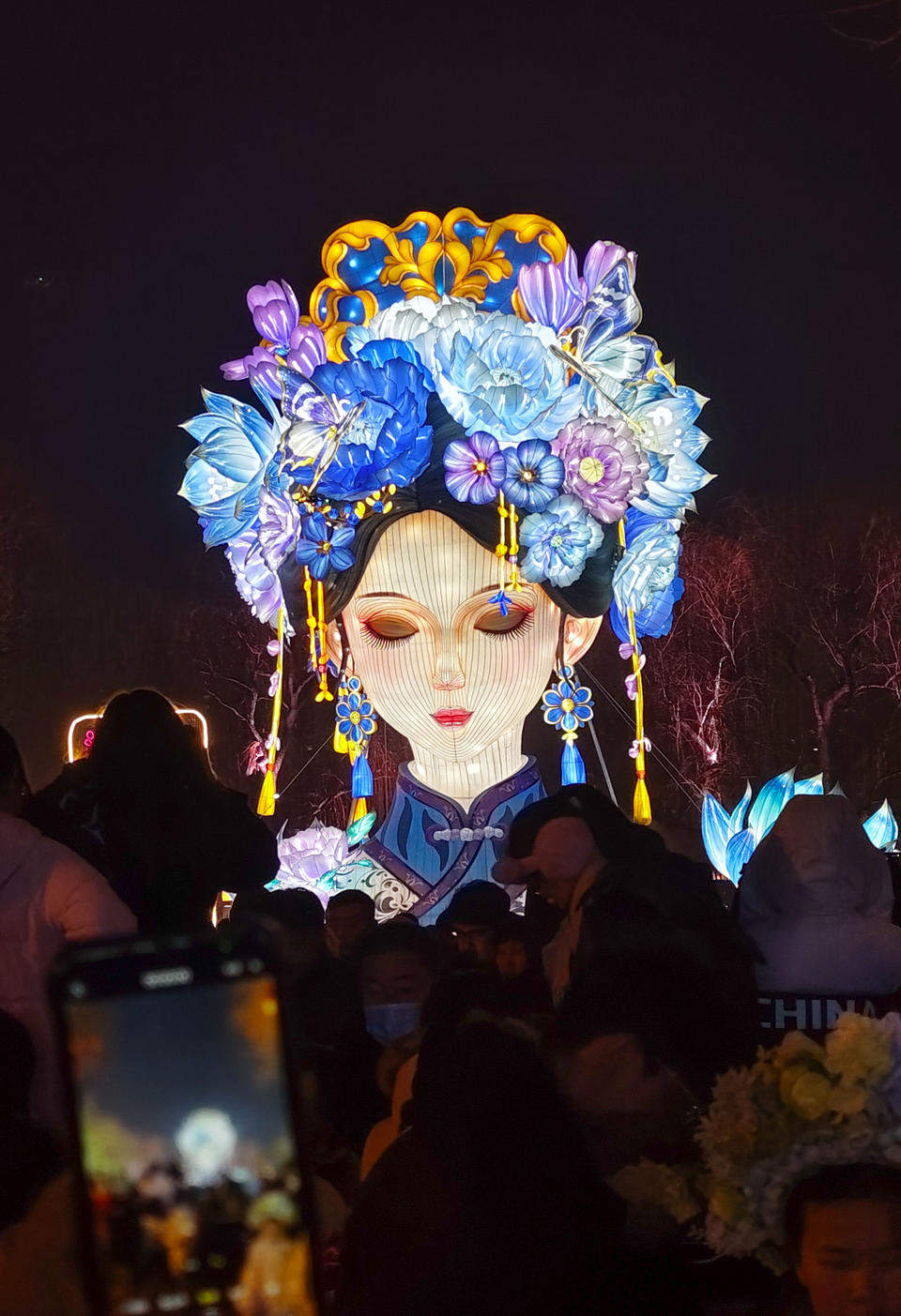 我们是真的很喜欢“夏雨荷”!假日万千游客不远千里来济南留影