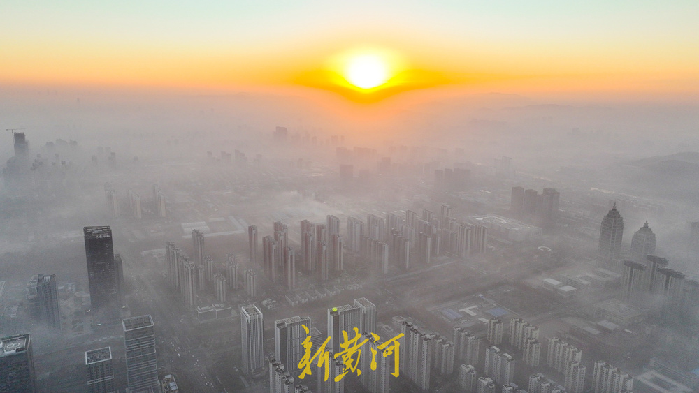 泉城晨雾如仙境 平流雾景观扮靓西部城区