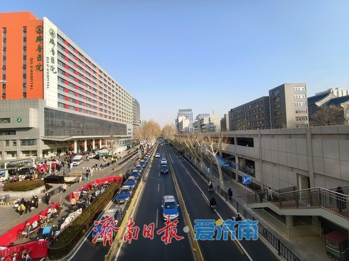 济南：便民服务“有为”，就医非机动车停放“有位”